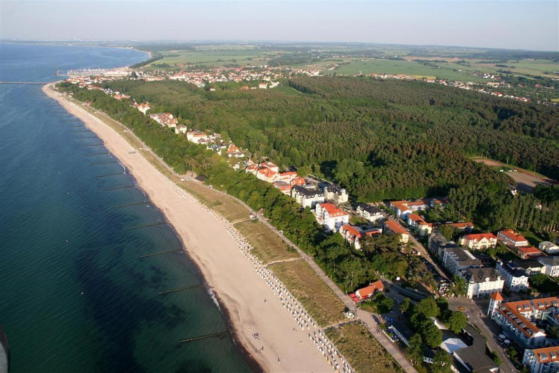 Am Weststrand Aparthotel Кюлунгсборн Экстерьер фото