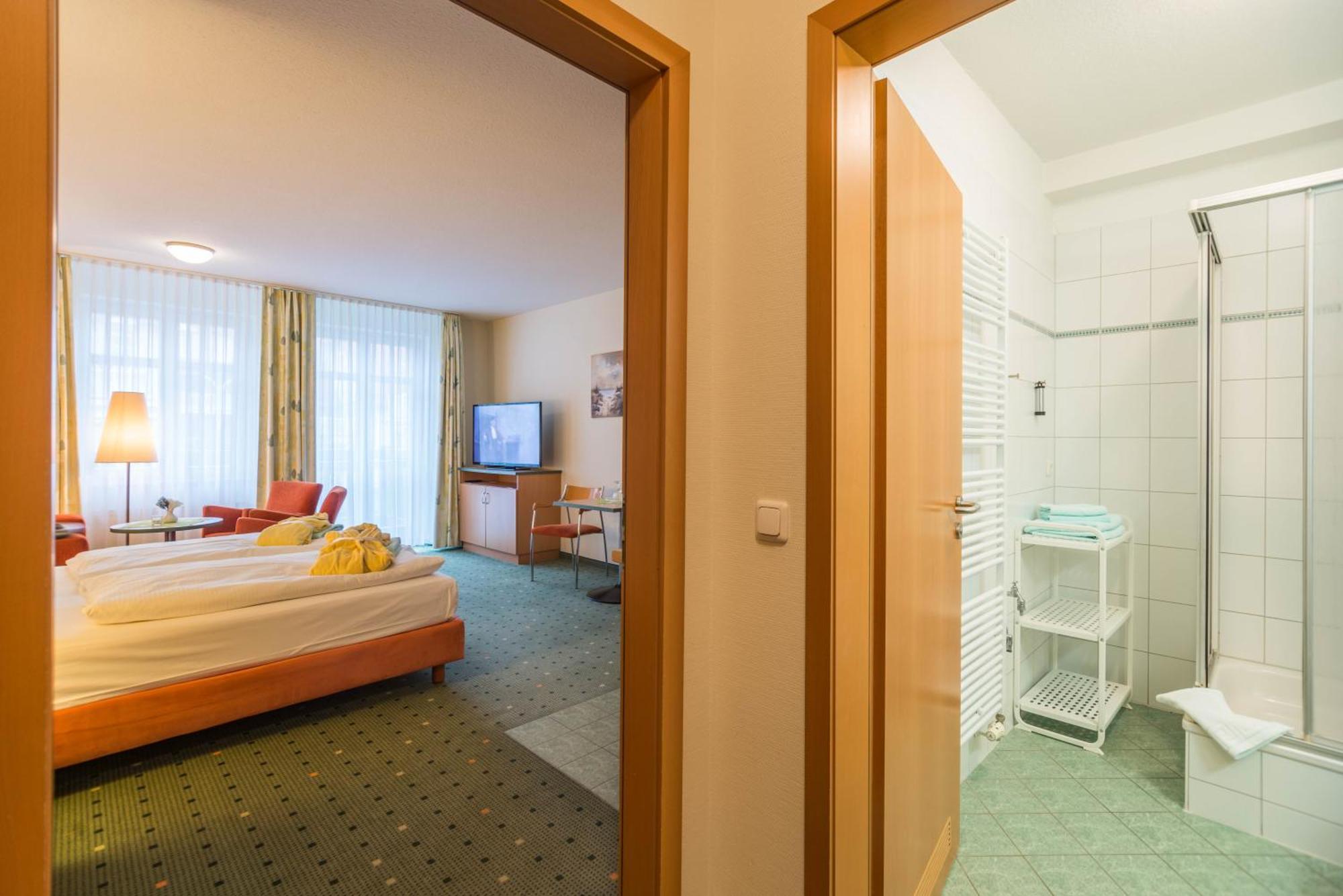 Am Weststrand Aparthotel Кюлунгсборн Экстерьер фото
