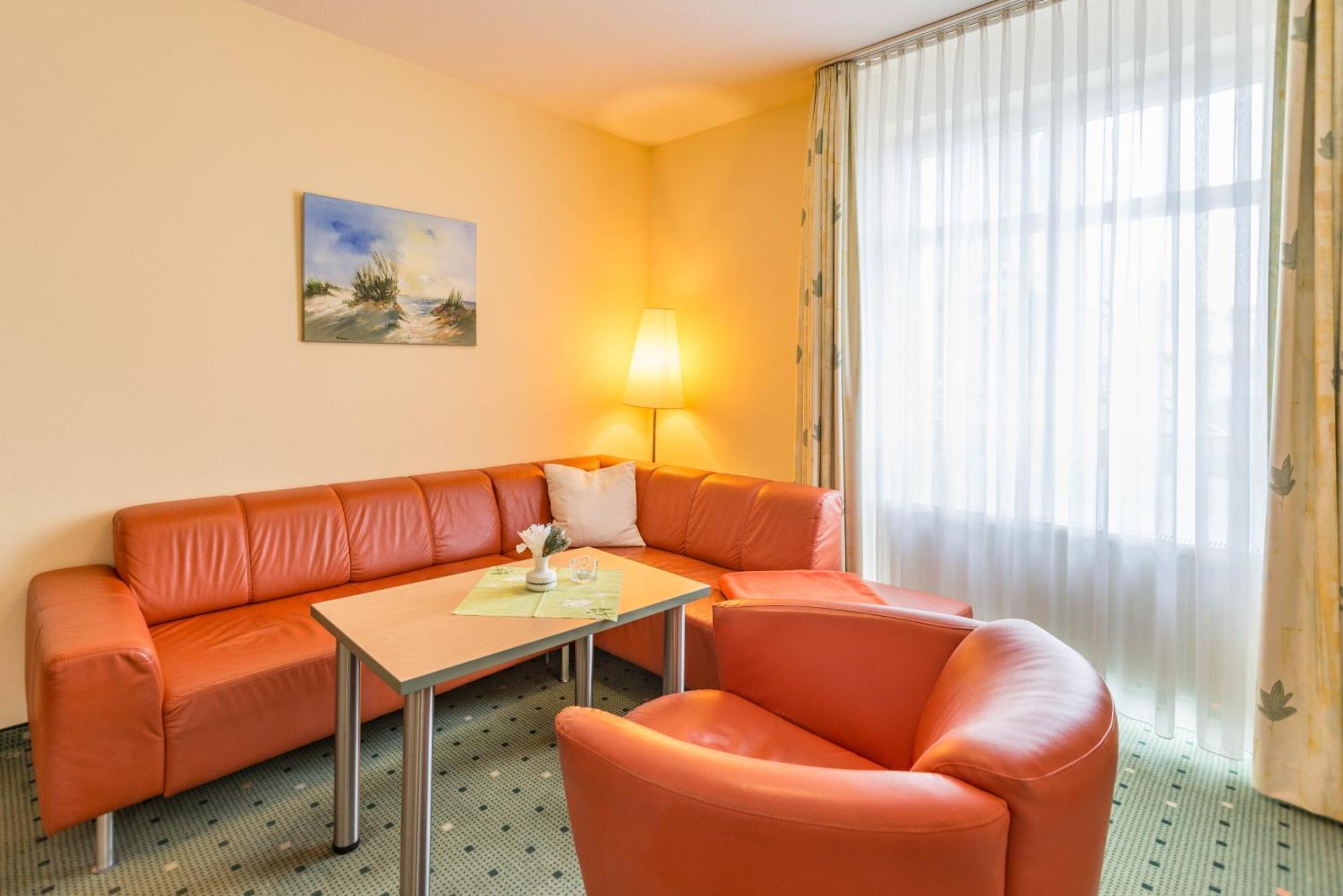 Am Weststrand Aparthotel Кюлунгсборн Экстерьер фото