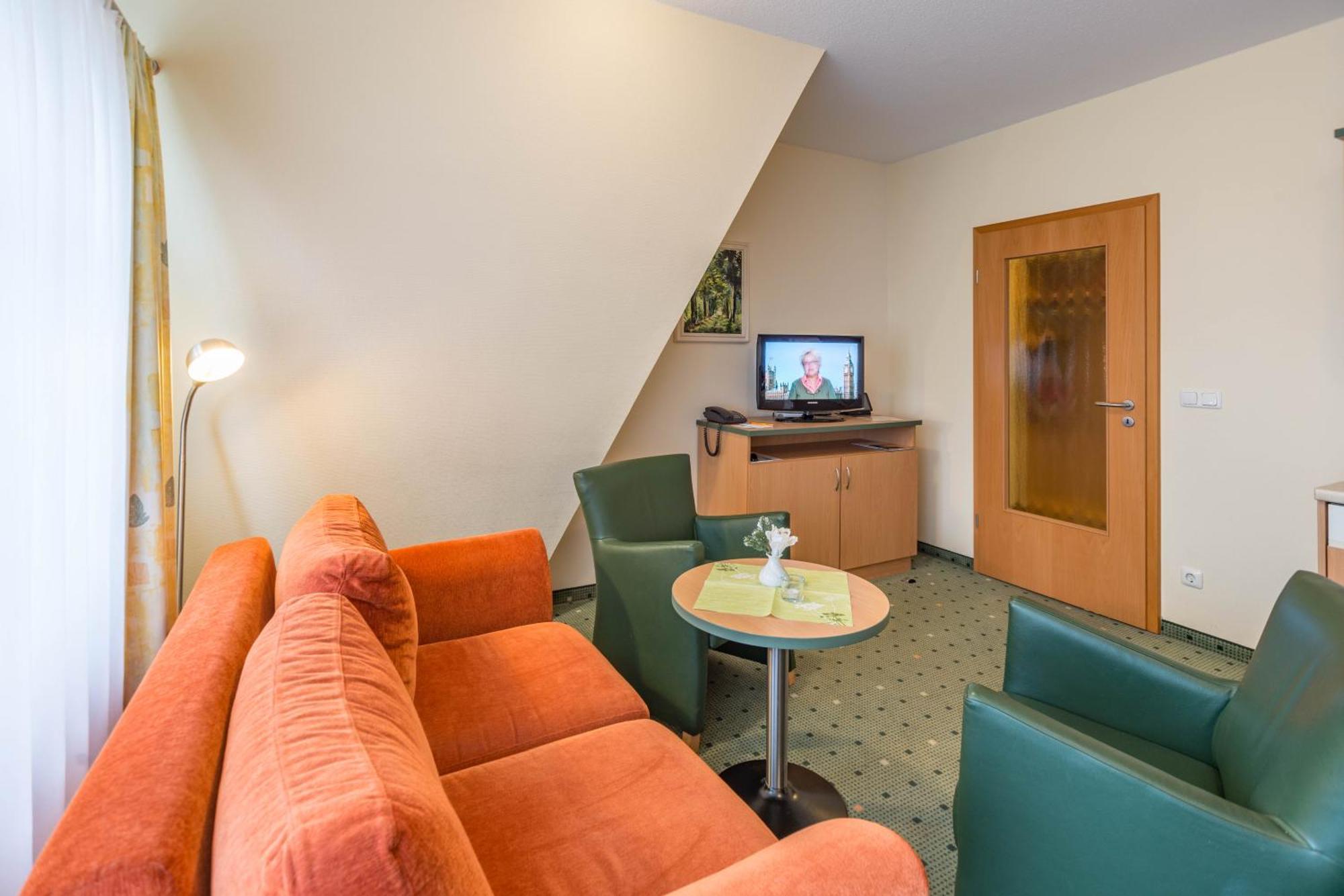 Am Weststrand Aparthotel Кюлунгсборн Экстерьер фото