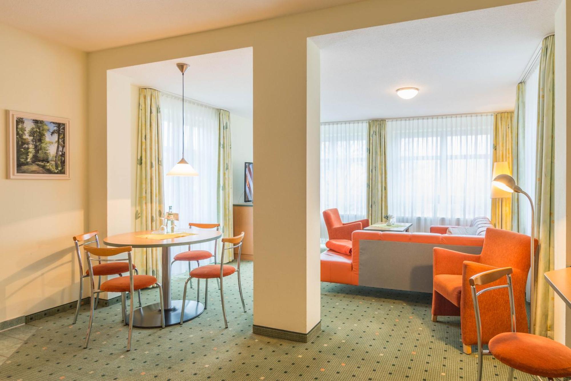 Am Weststrand Aparthotel Кюлунгсборн Экстерьер фото