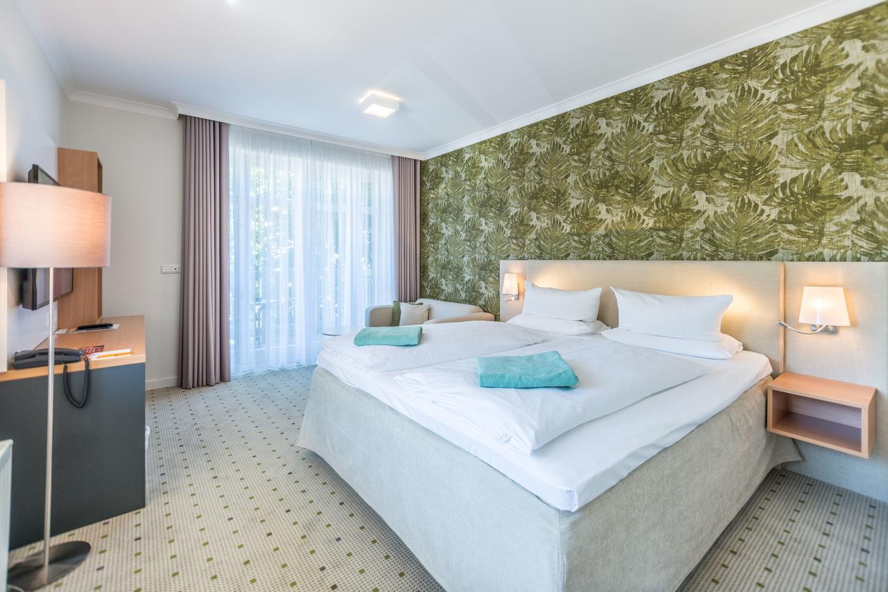 Am Weststrand Aparthotel Кюлунгсборн Экстерьер фото