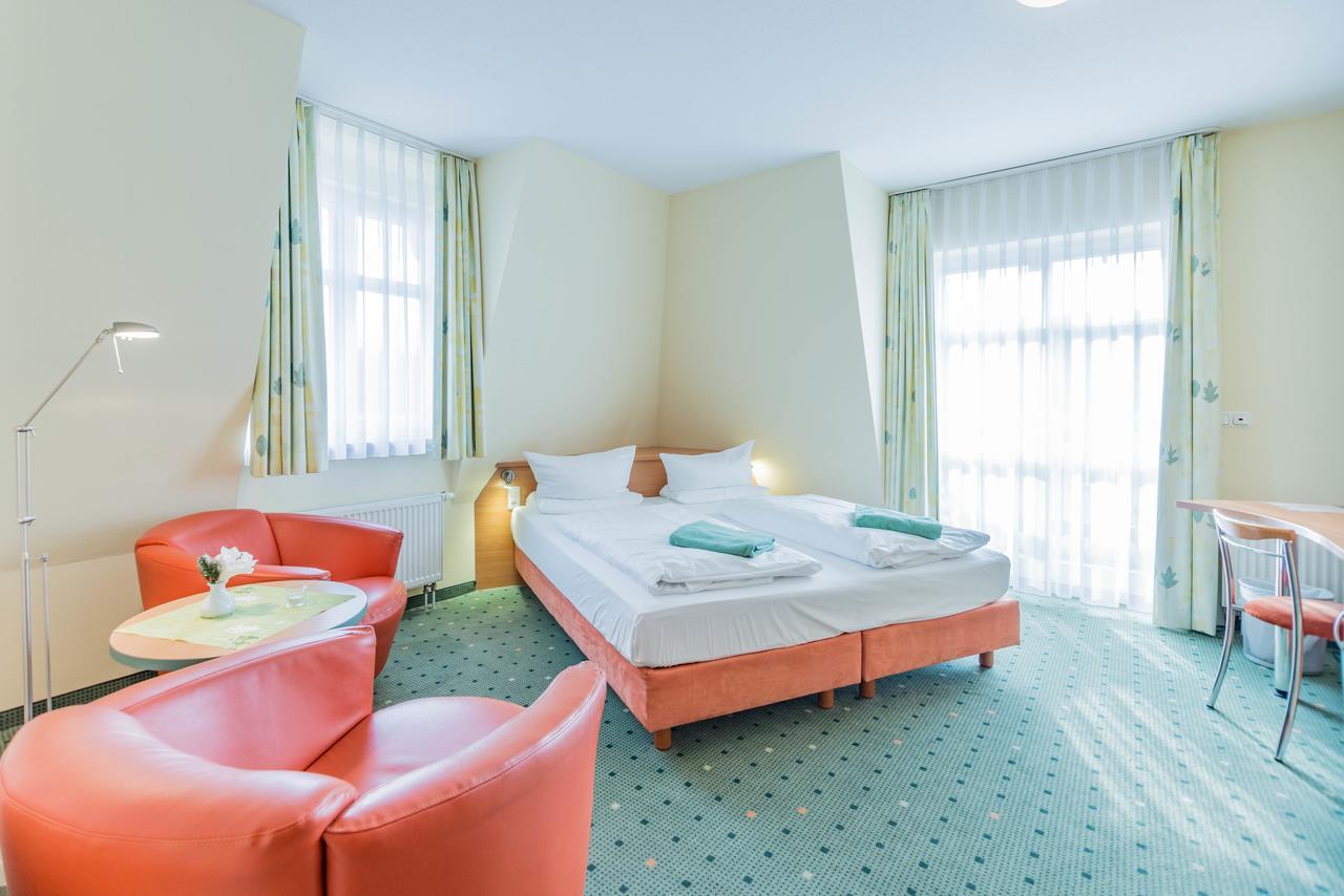 Am Weststrand Aparthotel Кюлунгсборн Экстерьер фото