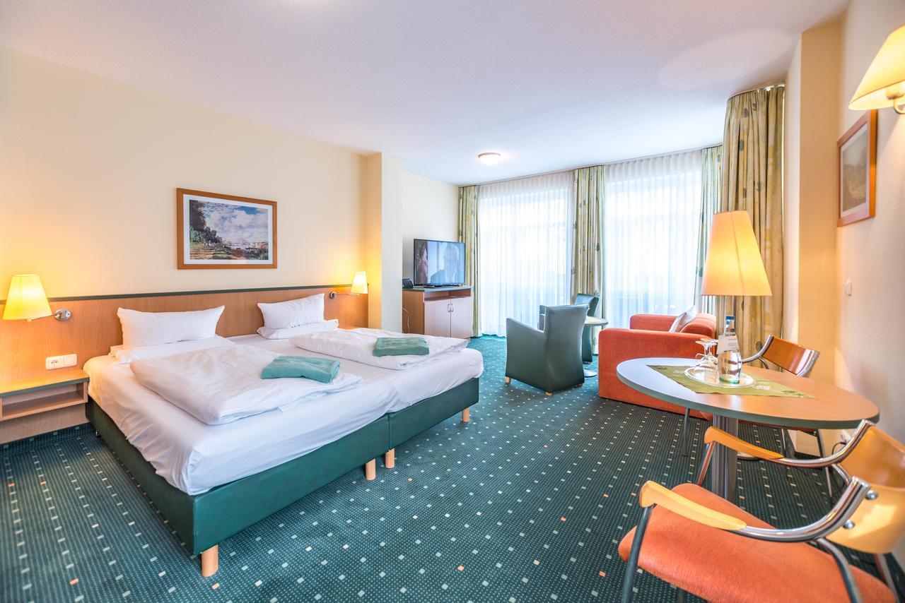 Am Weststrand Aparthotel Кюлунгсборн Экстерьер фото