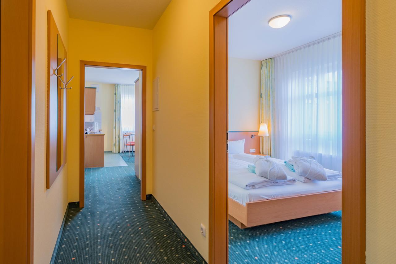 Am Weststrand Aparthotel Кюлунгсборн Экстерьер фото