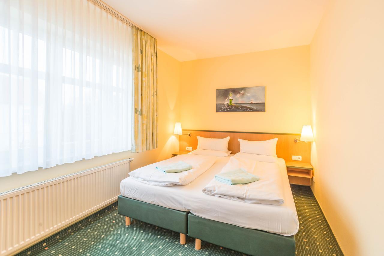 Am Weststrand Aparthotel Кюлунгсборн Экстерьер фото