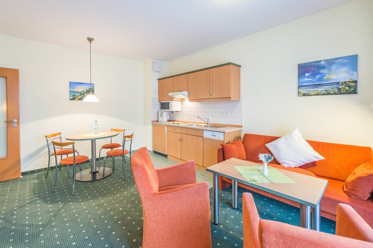 Am Weststrand Aparthotel Кюлунгсборн Экстерьер фото