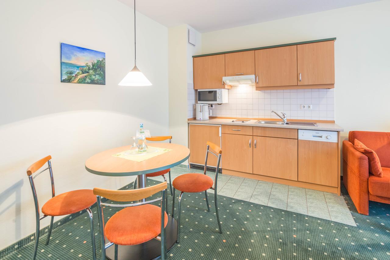 Am Weststrand Aparthotel Кюлунгсборн Экстерьер фото